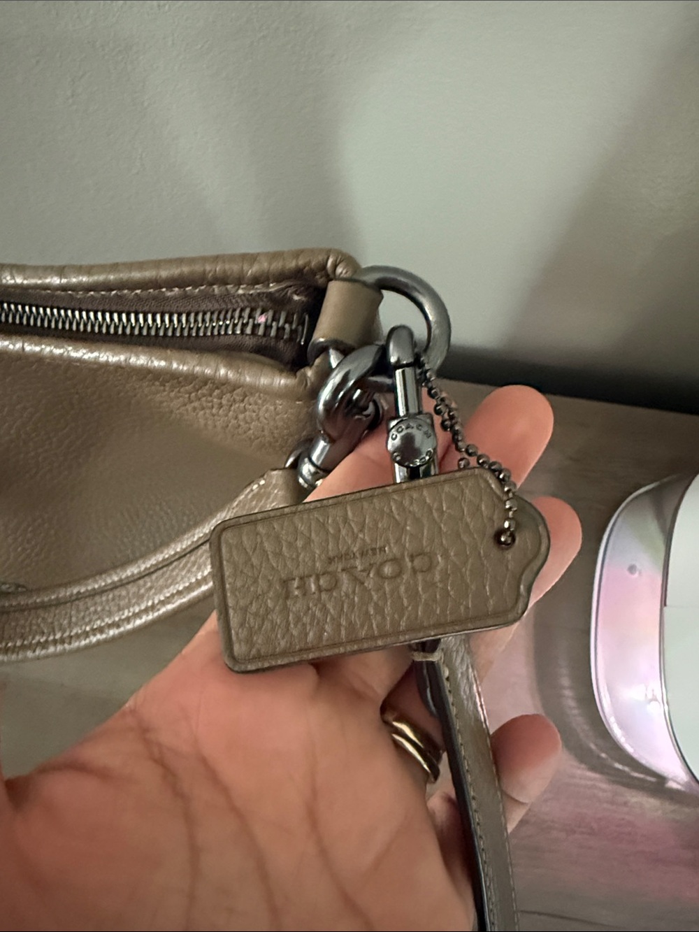 Original Coach Pebbled Leather Shoulder Bag in Taupe Brown - Picture 3 of 4